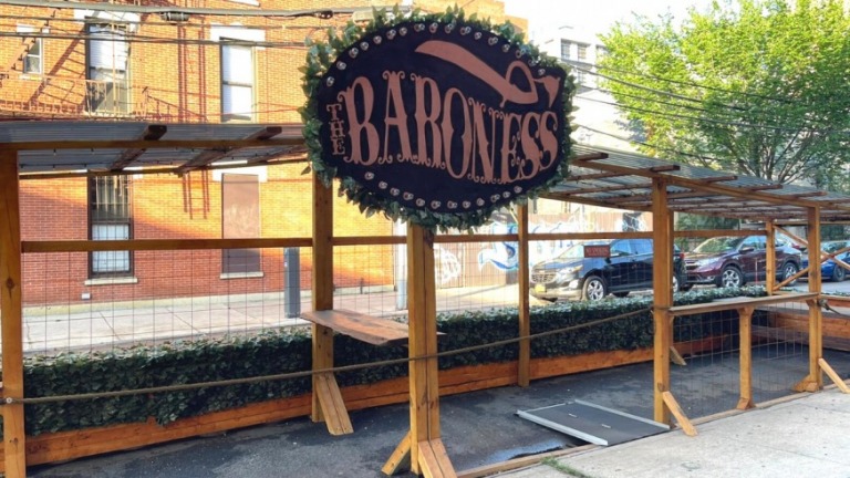 the baroness bar kitchen queens ny