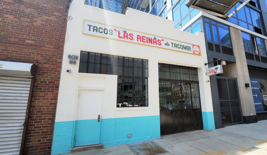 The Tacombi restaurant in Court Squara (Photo: Michael Dorgan, Queens Post)