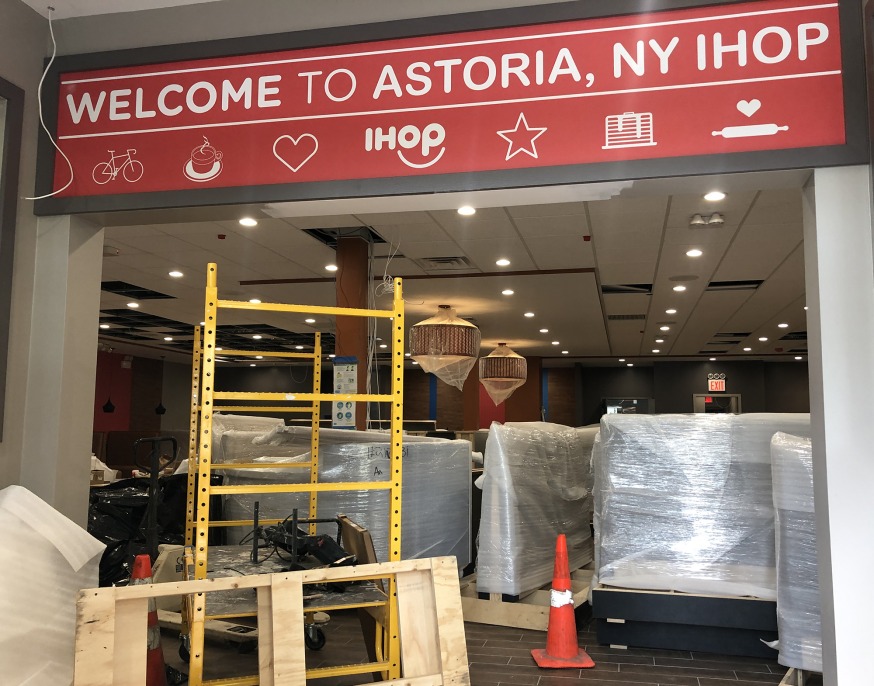 NYC WELCOMES 24HR IHOP