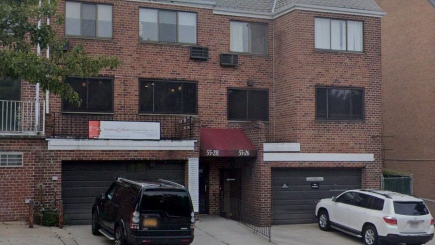 Police discovered a 29-year-old woman dead at 55-26 Main St. in Flushing Monday night (GMaps)