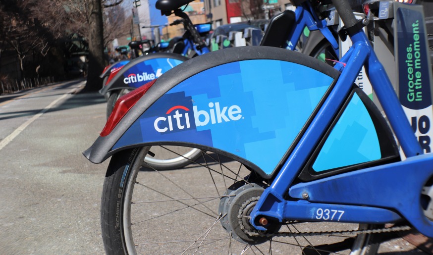 Citi Bike, Queens Plaza (Photo by Michael Dorgan, Queens Post, taken on March 16, 2022)