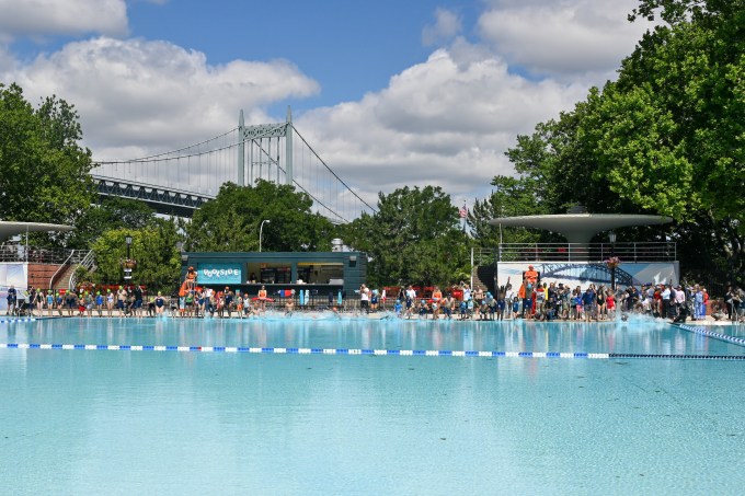 Astoria Pool reopens after $19M renovation, Mayor Adams hails pool as ...