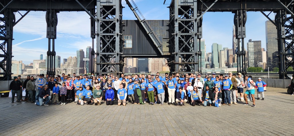 Volunteers at the 2024 I Love My Park Day event at Gantry Plaza State Park. Photo: HPPC
